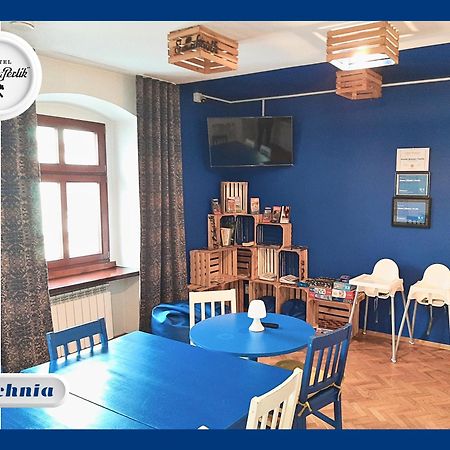 Hostel Mlotek I Perlik Tarnowskie Góry Kültér fotó
