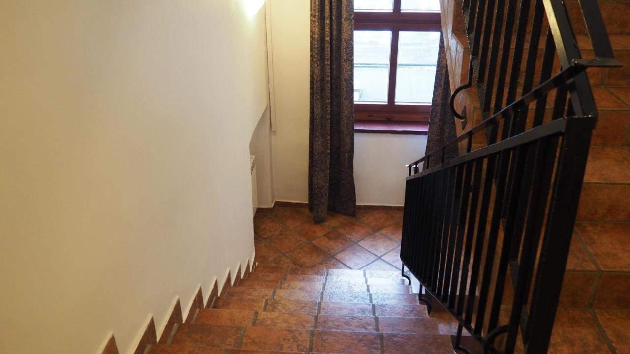 Hostel Mlotek I Perlik Tarnowskie Góry Kültér fotó