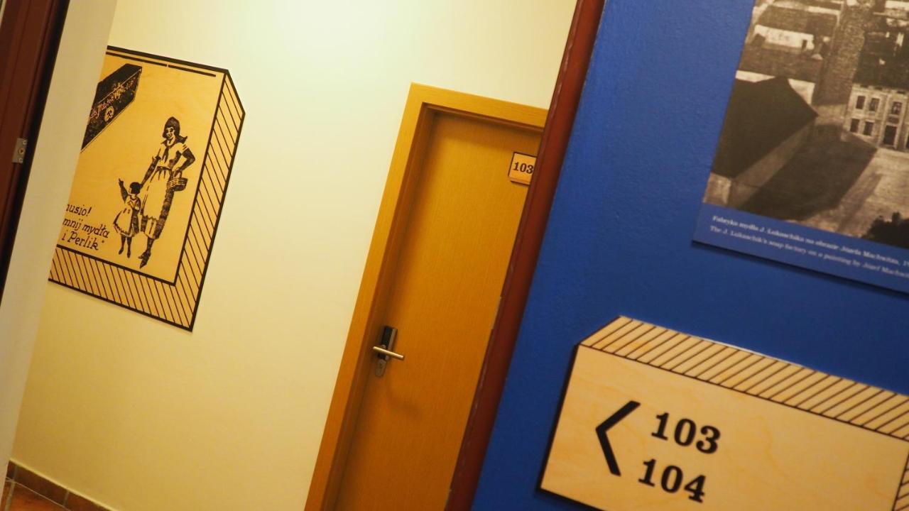 Hostel Mlotek I Perlik Tarnowskie Góry Kültér fotó