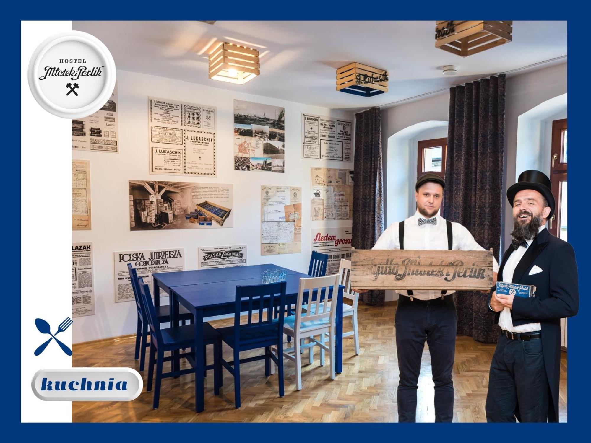 Hostel Mlotek I Perlik Tarnowskie Góry Kültér fotó